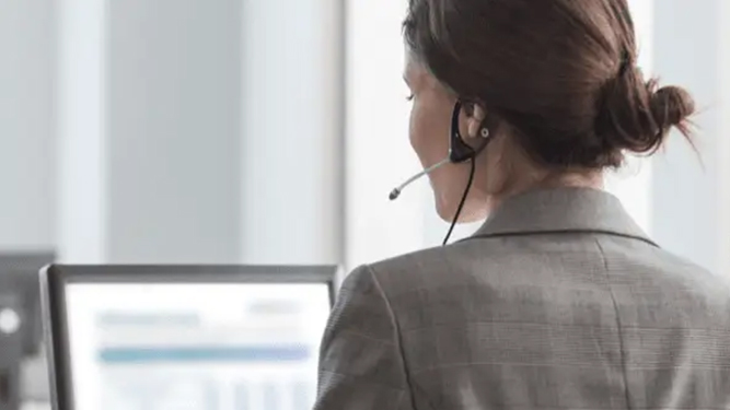 customer support associate